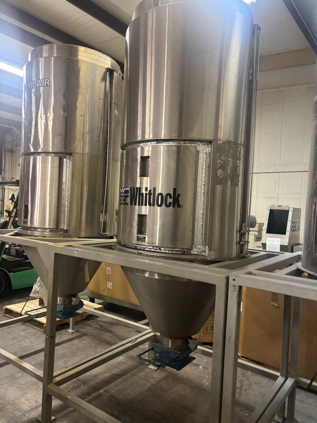 AEC Whitlock Drying Hopper - 1,500 lbs