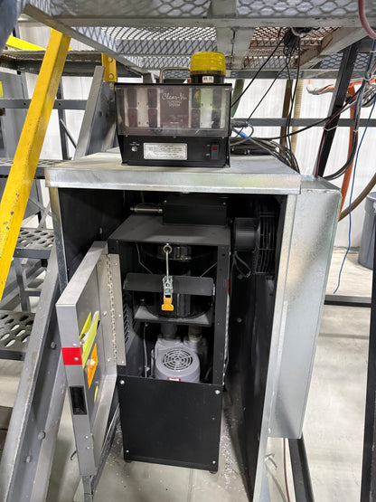 Used Maguire Blender, Stand, Vacuum Pump & (4) Receivers