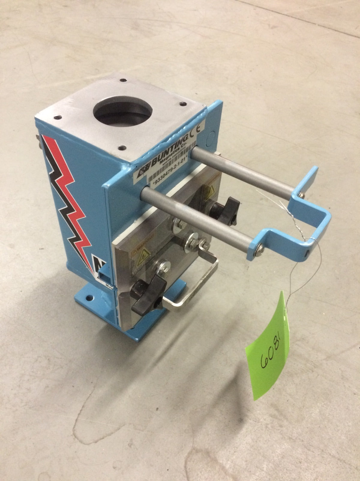 Bunting Drawer Magnet - FF4400-PLS
